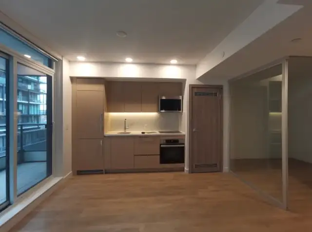 1 1 downtown condo rental - Photo 6