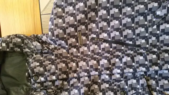 Under Armour Snow Jacket with RECCO Avalanche Rescue mens size L - Photo 3