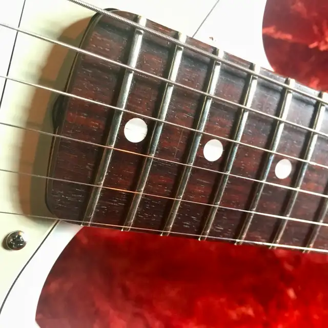 Ajustement entretien réparation guitares électriques - Photo 3