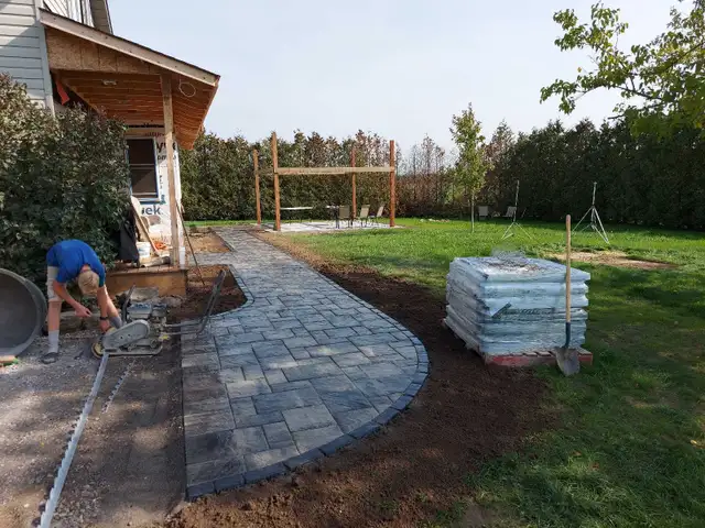 Landscaping - Photo 6