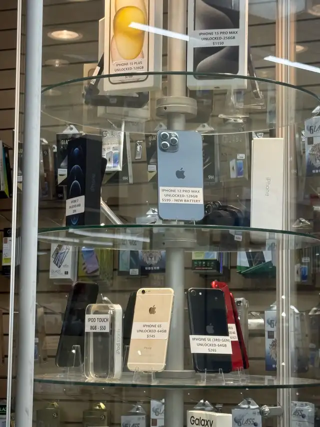 NEW CELL PHONES on SALE - Photo 2