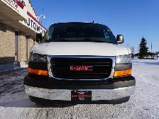 2023 GMC Savana Cargo Van CARGO VAN STILL LIKE NEW VERY LOW KMS! - Photo 3