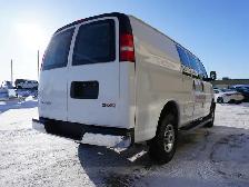 2023 GMC Savana Cargo Van CARGO VAN STILL LIKE NEW VERY LOW KMS! - Photo 10