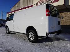 2023 GMC Savana Cargo Van CARGO VAN STILL LIKE NEW VERY LOW KMS! - Photo 12
