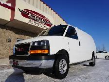 2023 GMC Savana Cargo Van CARGO VAN STILL LIKE NEW VERY LOW KMS! - Photo 14