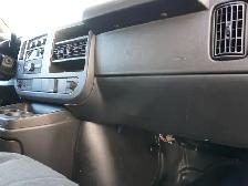 2023 GMC Savana Cargo Van CARGO VAN STILL LIKE NEW VERY LOW KMS! - Photo 32