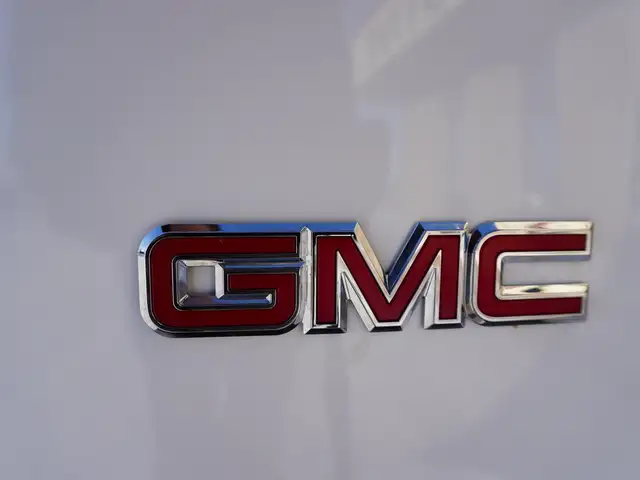 2023 GMC Savana Cargo Van CARGO VAN STILL LIKE NEW VERY LOW KMS! - Photo 38