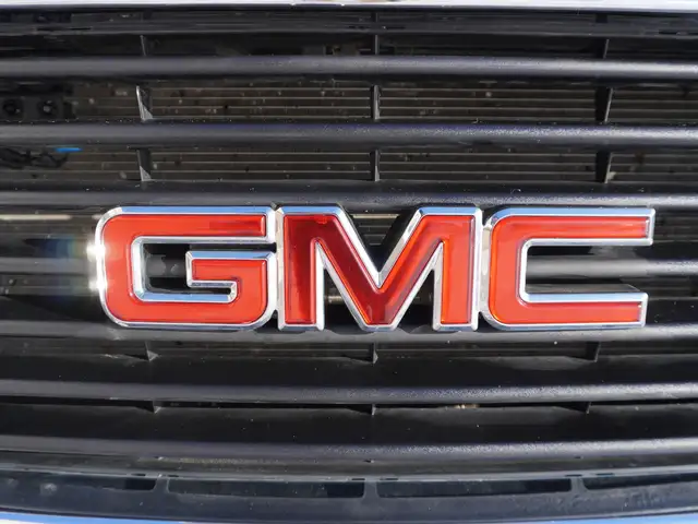 2023 GMC Savana Cargo Van CARGO VAN STILL LIKE NEW VERY LOW KMS! - Photo 40
