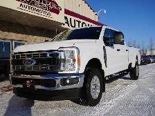 2023 Ford F-350 XLT PREMIUM VERY CLEAN AND LOW KMS! - Photo 5