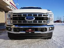 2023 Ford F-350 XLT PREMIUM VERY CLEAN AND LOW KMS! - Photo 6