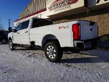 2023 Ford F-350 XLT PREMIUM VERY CLEAN AND LOW KMS! - Photo 15