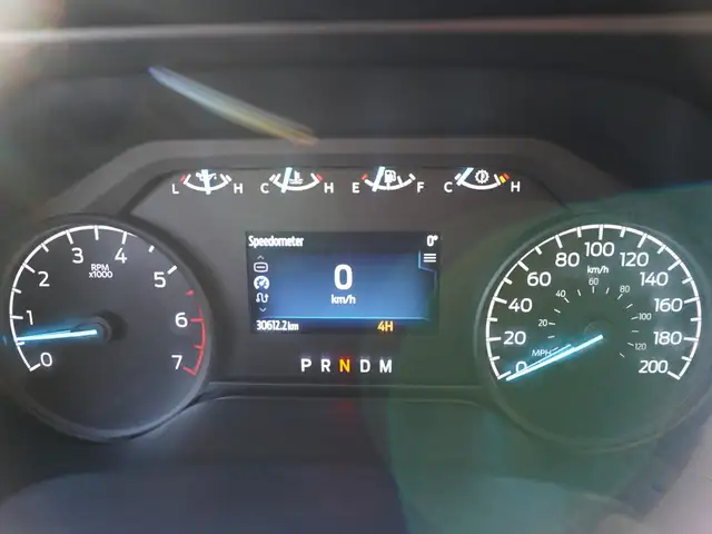 2023 Ford F-350 XLT PREMIUM VERY CLEAN AND LOW KMS! - Photo 26