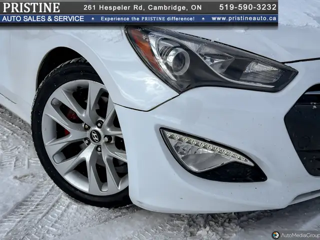 2014 Hyundai Genesis Tech 2.0T Navi. Bluetooth Rev. Cam. Push St - Photo 2