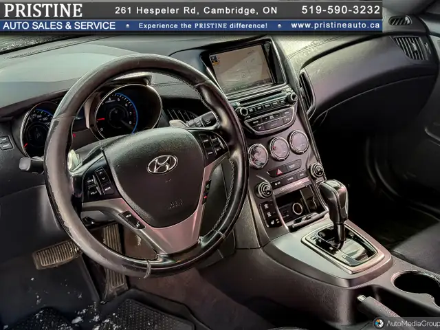 2014 Hyundai Genesis Tech 2.0T Navi. Bluetooth Rev. Cam. Push St - Photo 16