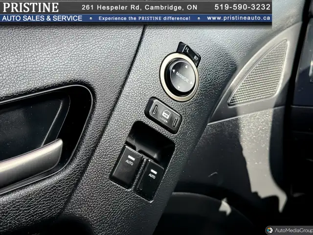 2014 Hyundai Genesis Tech 2.0T Navi. Bluetooth Rev. Cam. Push St - Photo 20