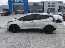 2022 Chevrolet Bolt EV - Photo 2