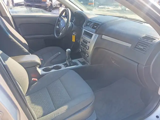 2011 Ford Fusion - Photo 9