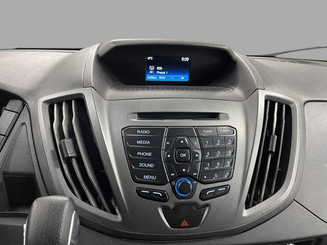 Ford Transit Passenger Wagon XLT 2018 - Photo 19