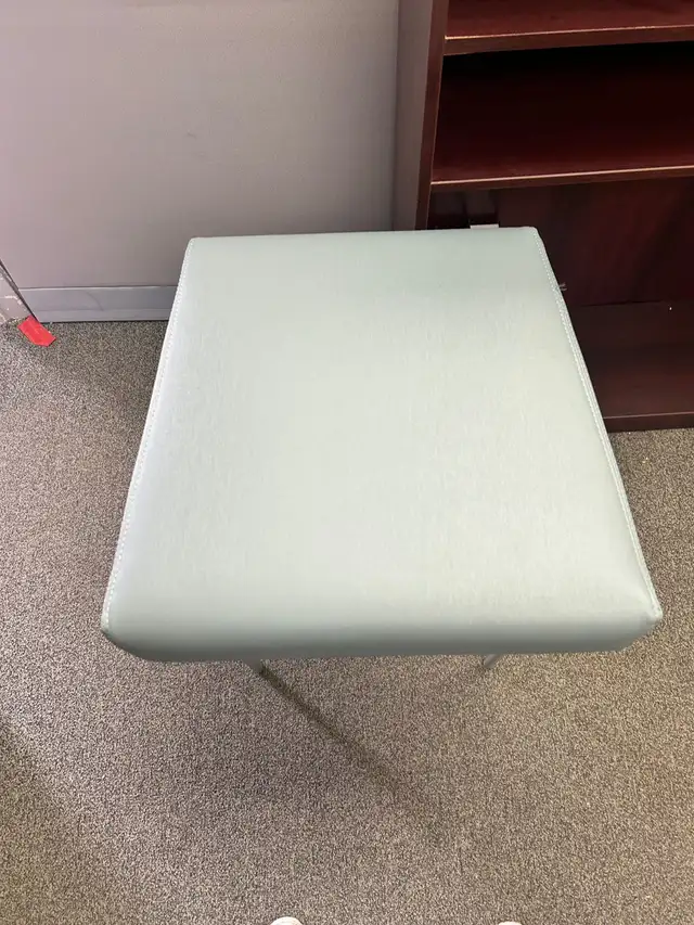 Global 33' High Bar Stool-Excellent Condition-Call us now! - Photo 5