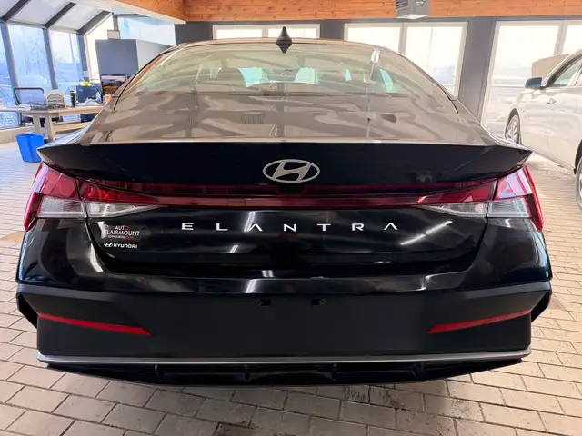 2025 Hyundai Elantra Preferred IVT w-Tech Pkg - Photo 3
