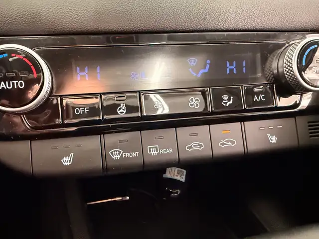 2025 Hyundai Elantra Preferred IVT w-Tech Pkg - Photo 20