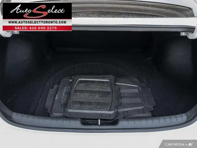 2021 Hyundai Elantra Preferred w/Sun & Tech Pkg Apple Carplay... - Photo 11