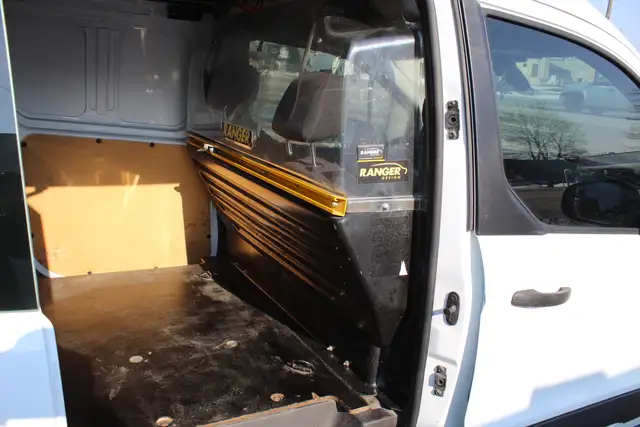 2017 Ford Transit Connect XL Divider - Photo 2