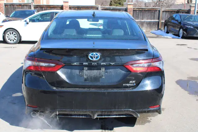 2024 Toyota Camry Hybrid SE Auto - Photo 4