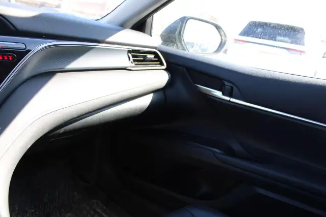 2024 Toyota Camry Hybrid SE Auto - Photo 6