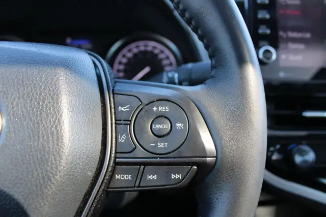 2024 Toyota Camry Hybrid SE Auto - Photo 12