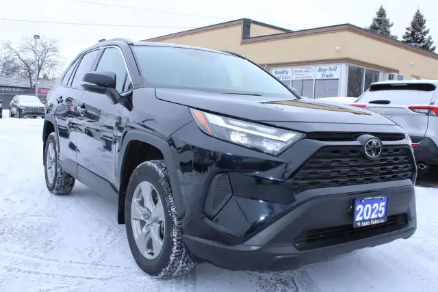 2025 Toyota RAV4 XLE