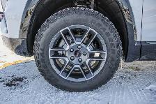 2026 GMC Terrain AWD AT4 - Photo 13