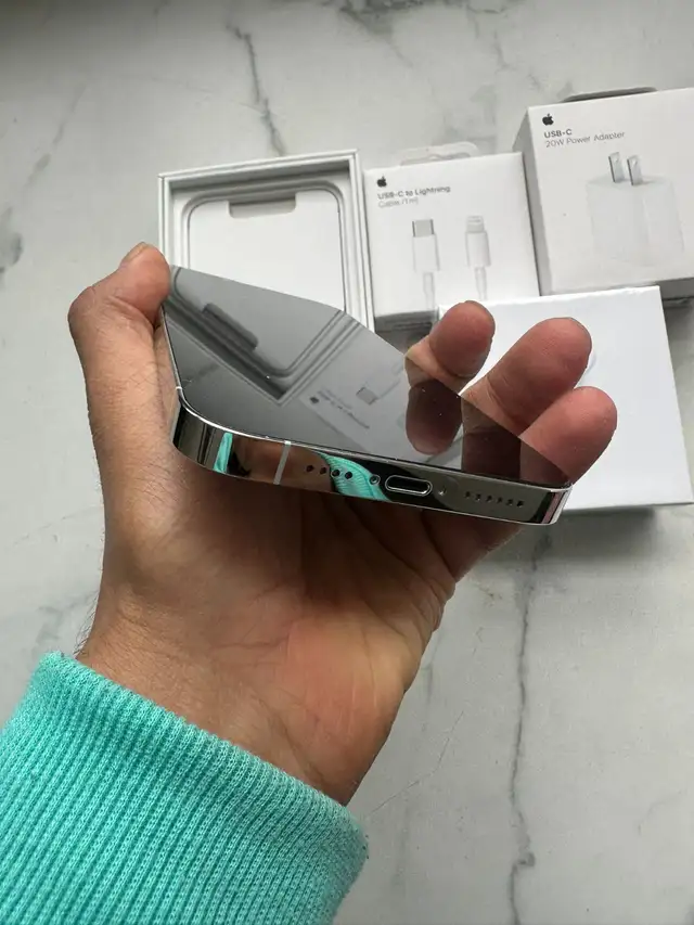 iPhone 13 Pro max 128gb White Airpods/Fast Charger/Delivery - Photo 5