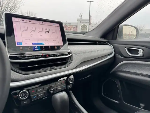 2024 Jeep Compass North | Winter Tires | Sunroof | Remote Start - Photo 15