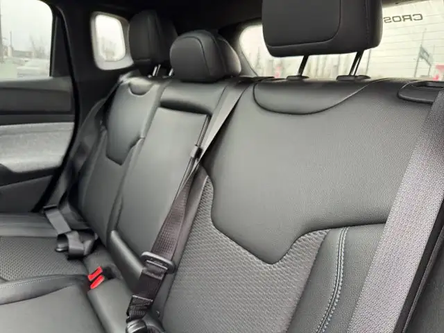 2024 Jeep Compass North | Winter Tires | Sunroof | Remote Start - Photo 23