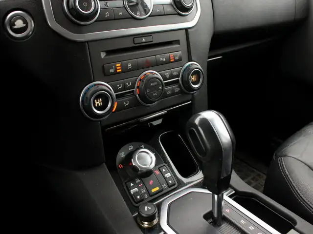 2010 Land Rover LR4 HSE | 5.0L V8 | 375 HP | Heated Leather - Photo 12