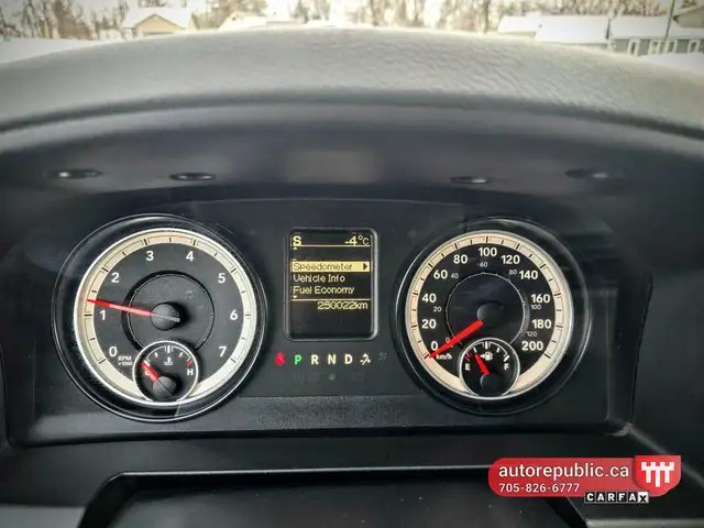 2016 Ram 1500 SLT Hemi 4x4 Certified No Accidents - Photo 4