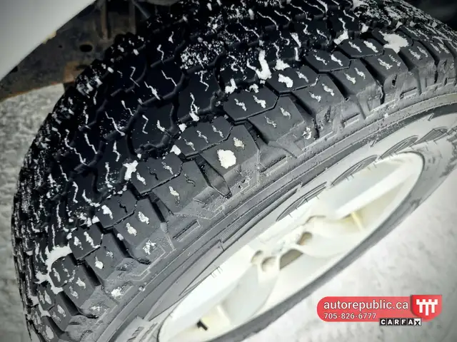 2016 Ram 1500 SLT Hemi 4x4 Certified No Accidents - Photo 22