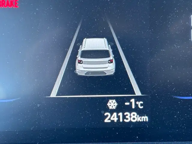 2025 Hyundai Venue Preferred • Accident Free Carfax • One Owner - Photo 15