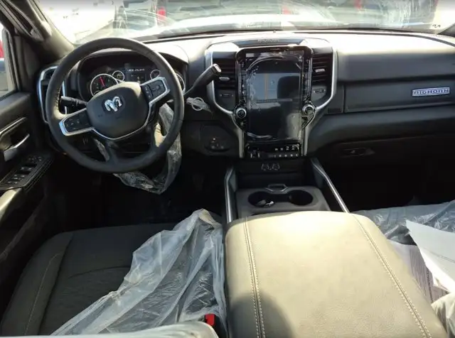 2025 Ram 3500 Big Horn - Photo 4