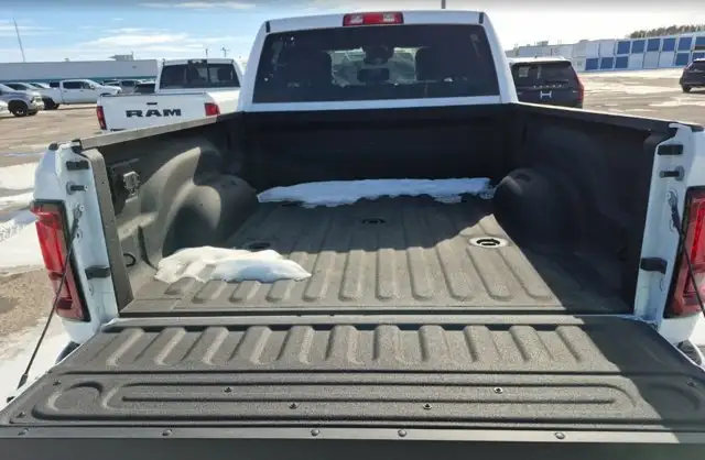 2025 Ram 3500 Big Horn - Photo 5