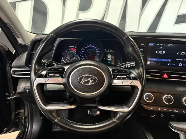 2022 Hyundai Elantra Preferred IVT $ 0 % DOWN FINANCE OAC - Photo 9