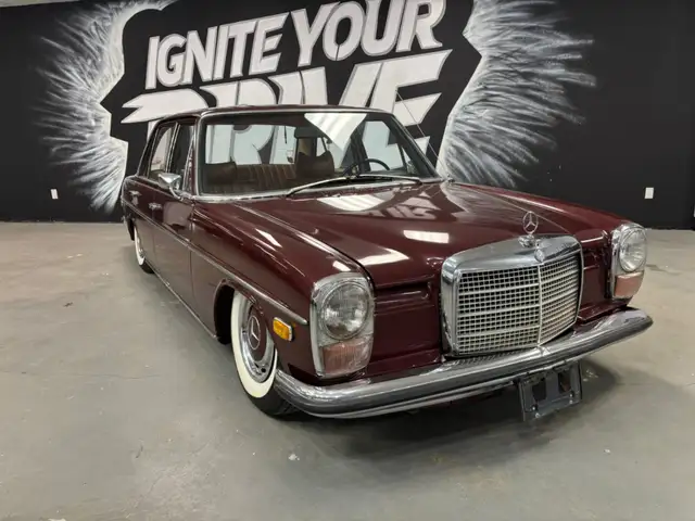 1972 Mercedes-Benz 220 W115
