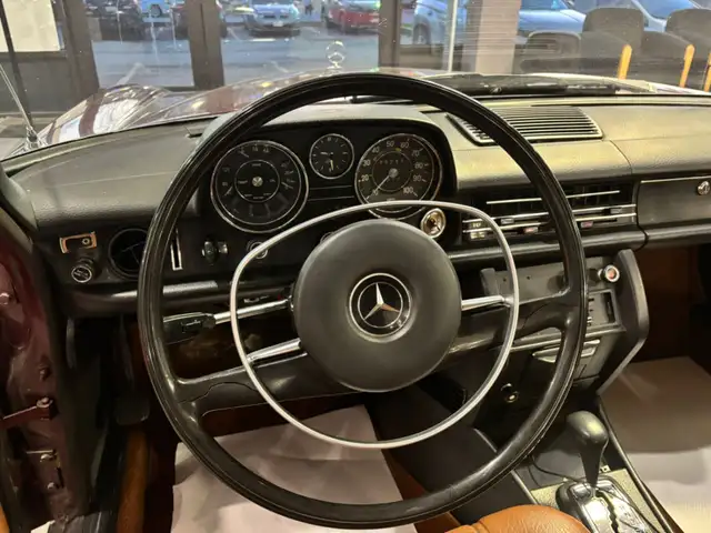 1972 Mercedes-Benz 220 W115 - Photo 9