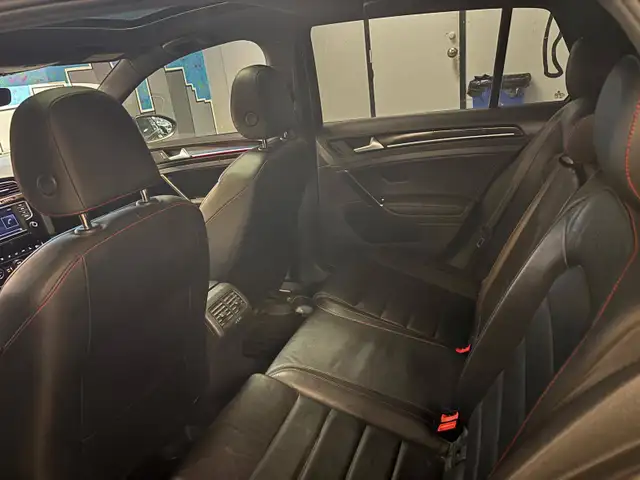 2017 Volkswagen Golf GTI 5dr HB Man Autobahn 14 SERVICE RECORDS - Photo 24