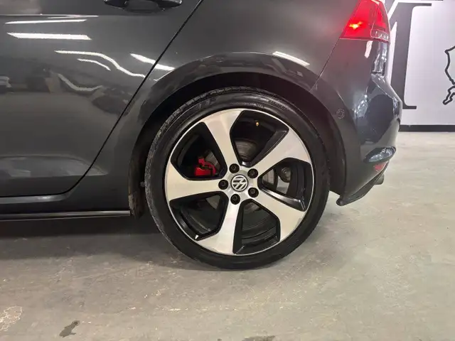 2017 Volkswagen Golf GTI 5dr HB Man Autobahn 14 SERVICE RECORDS - Photo 33