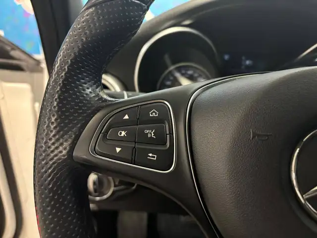 2015 Mercedes-Benz C-Class 4dr Sdn C 300 4MATIC - NO ACCIDENTS / - Photo 9