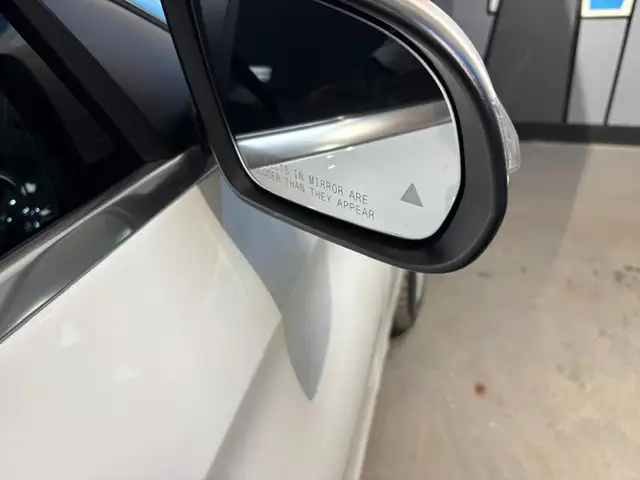 2015 Mercedes-Benz C-Class 4dr Sdn C 300 4MATIC - NO ACCIDENTS / - Photo 22