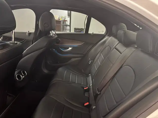 2015 Mercedes-Benz C-Class 4dr Sdn C 300 4MATIC - NO ACCIDENTS / - Photo 29