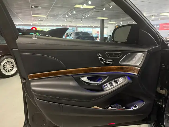 2015 Mercedes-Benz S-Class 4dr Sdn S 550 4MATIC LWB - Photo 25